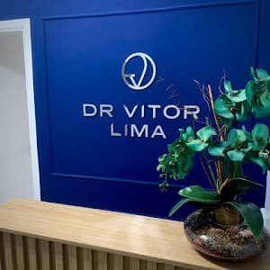 Dr. Vitor Lima - Dentista Tatuapé - Lentes em Resina - Lentes em Porcelana - Aparelho Invisível